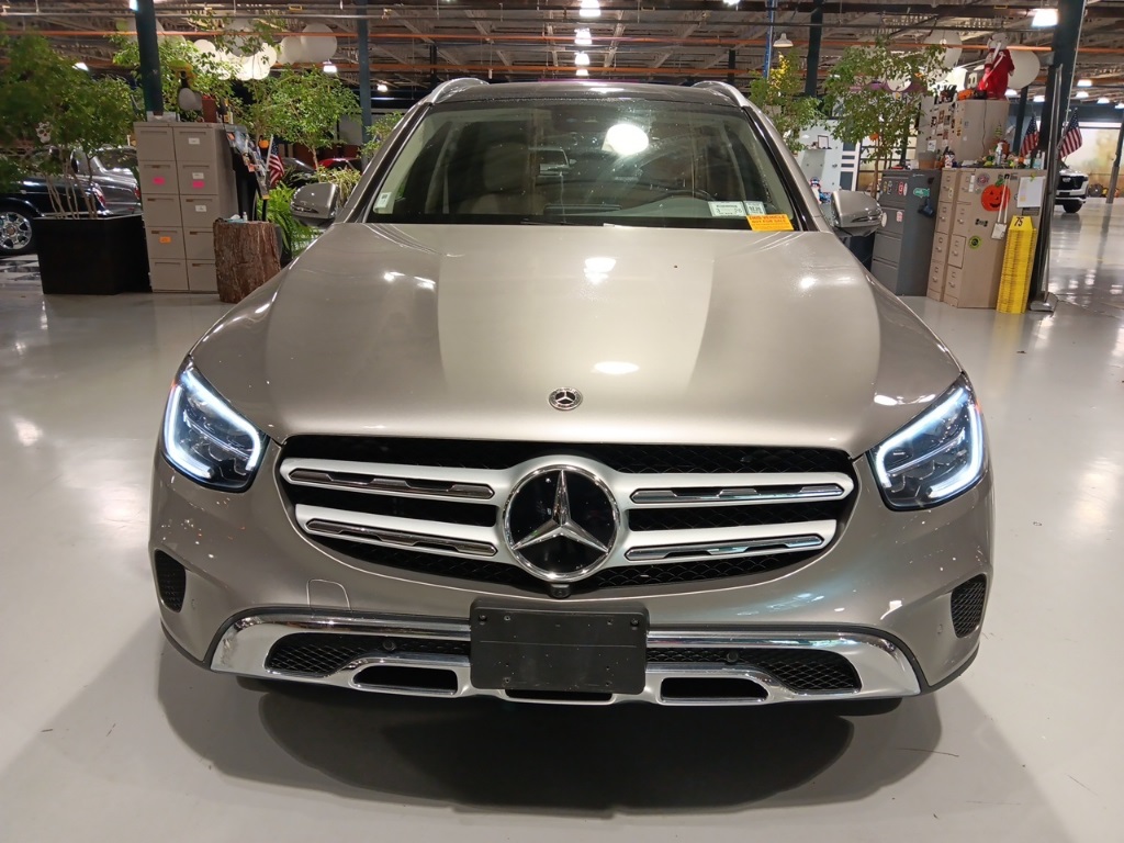 2022 Mercedes Benz GLC 300 4MATIC photo 2