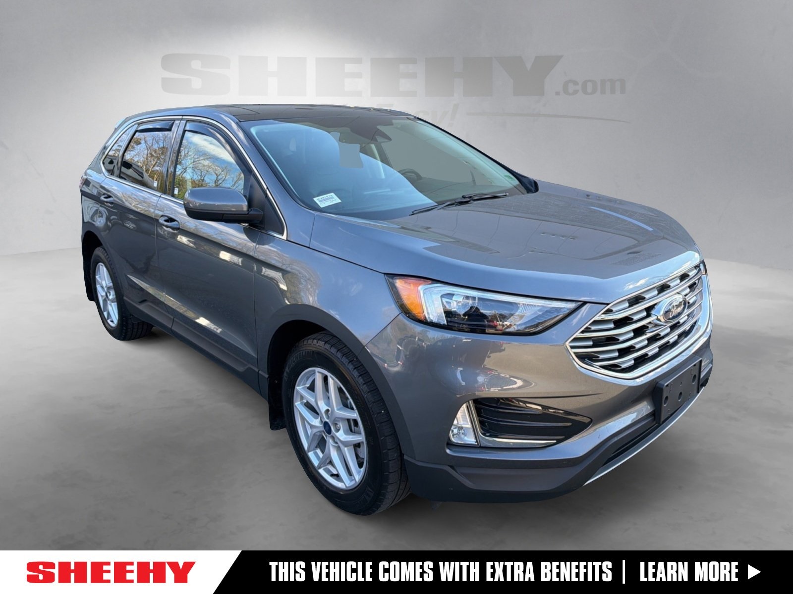 2022 Ford Edge SEL's photo