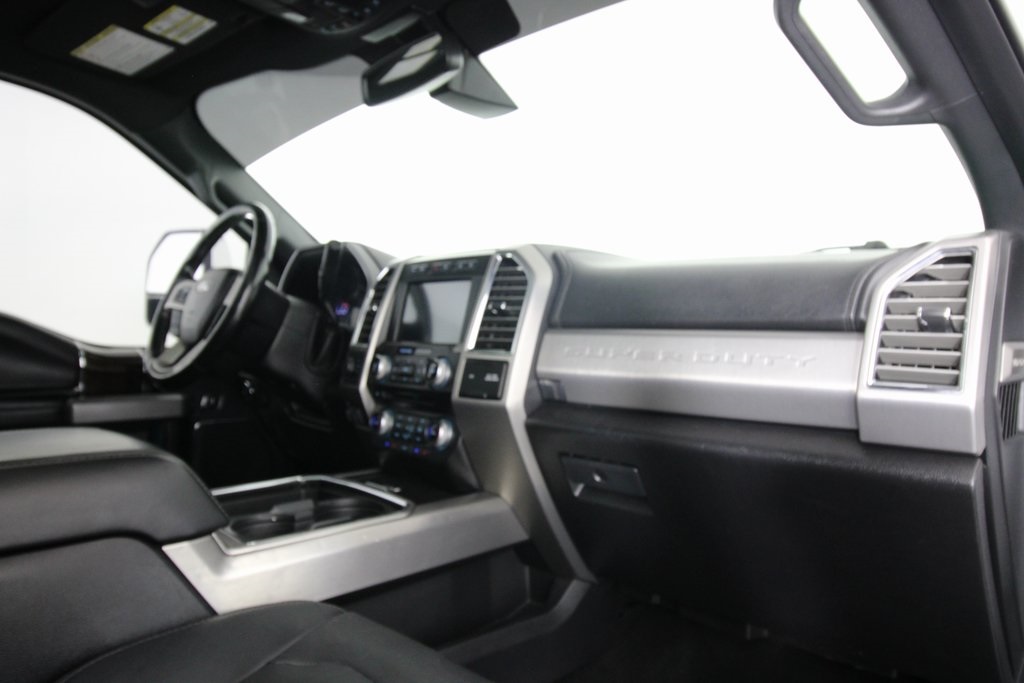 2017 Ford F-350 photo 22