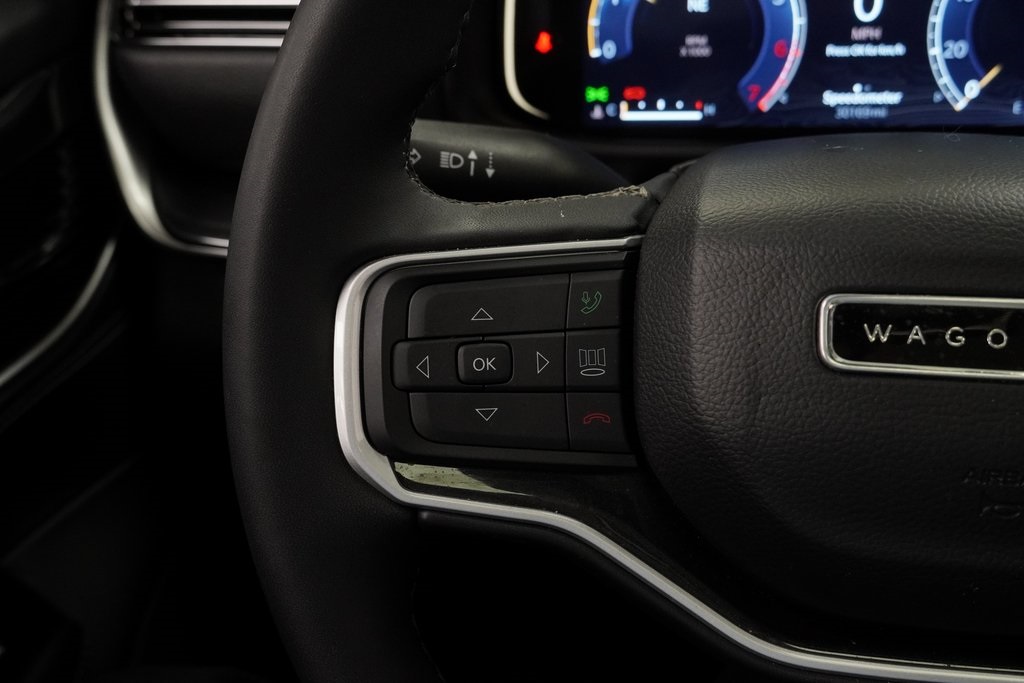 2023 Jeep Wagoneer Base photo 26
