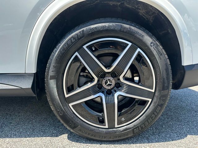 2025 Mercedes Benz GLC 300 4MATIC photo 10