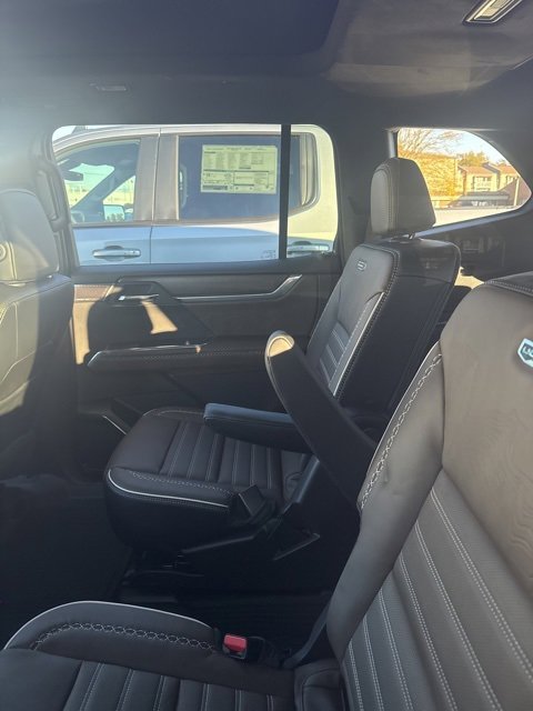 2026 Gmc Acadia Denali photo 2