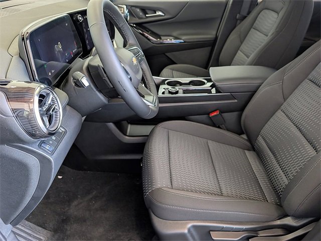 2026 Chevrolet Equinox photo 15