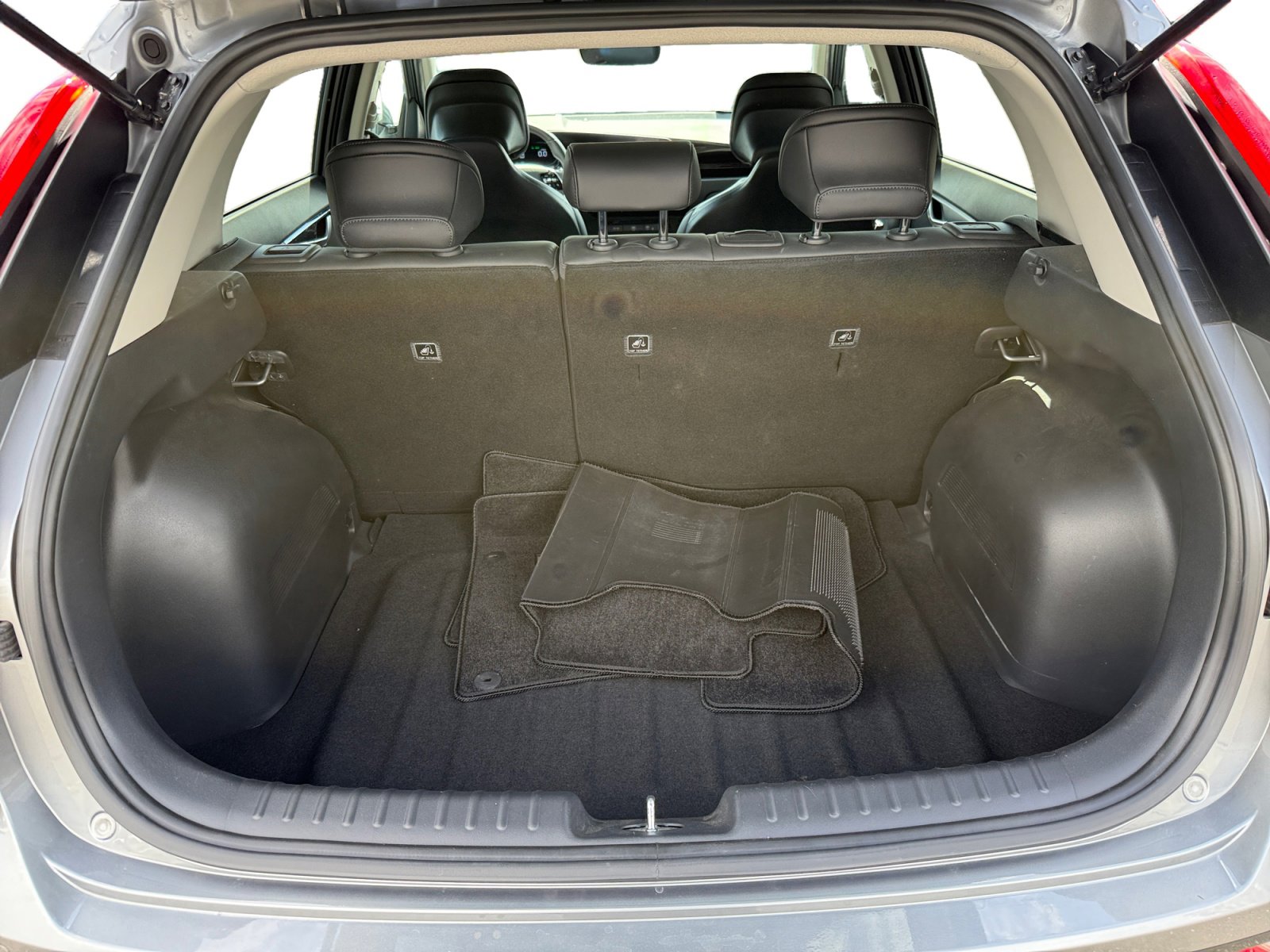 2023 Kia Niro EX Touring photo 17