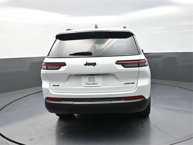 2025 Jeep Grand Cherokee Limited photo 3