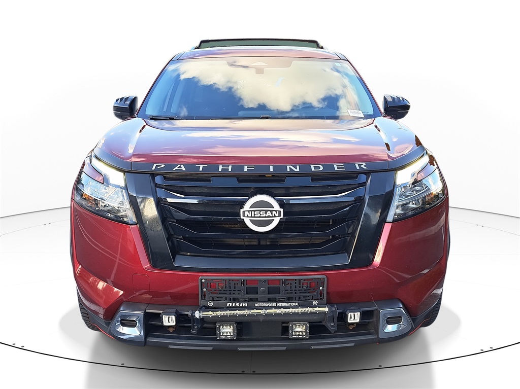 2022 Nissan Pathfinder SV photo 3