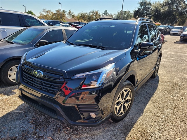 2023 Subaru Forester Premium photo 2