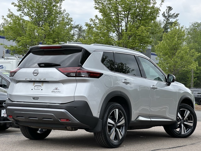 2022 Nissan Rogue SL photo 4