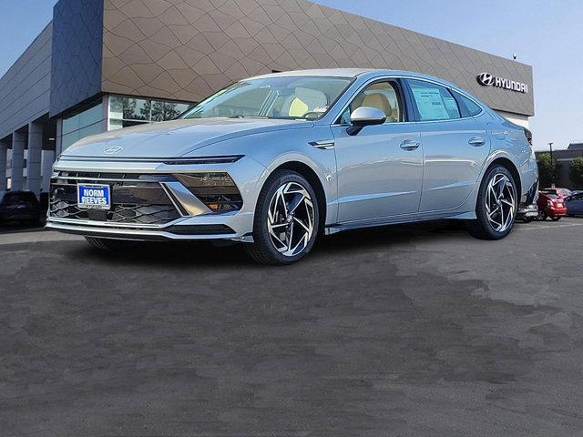 2026 Hyundai Sonata SEL's photo