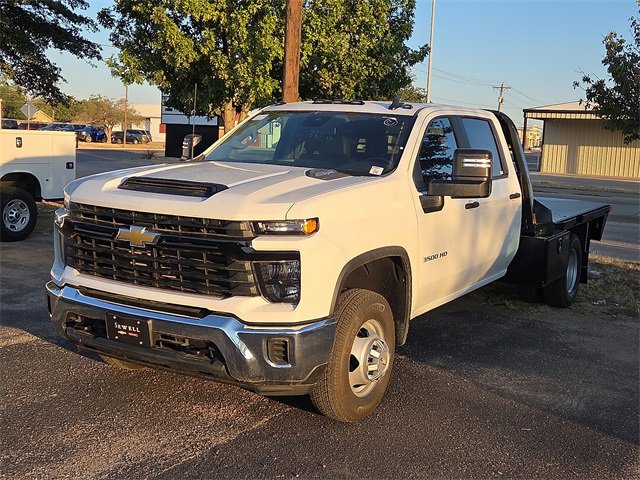 2025 Chevrolet Silverado 3500HD Work Truck's photo
