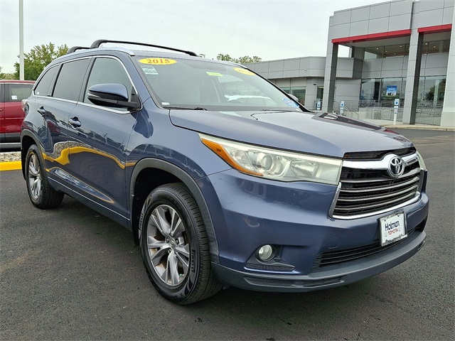 2015 Toyota Highlander XLE photo 2