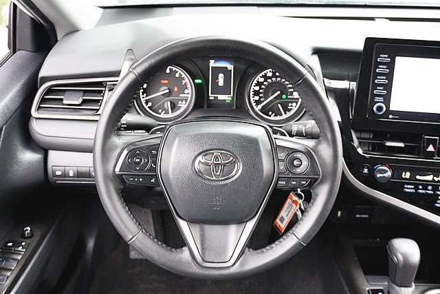 Used 2024 White Toyota SE image 17