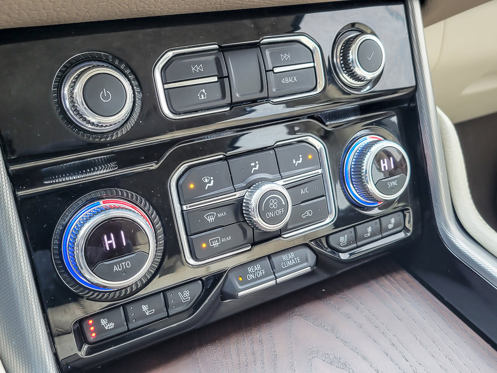 2021 GMC YUKON - Image 17