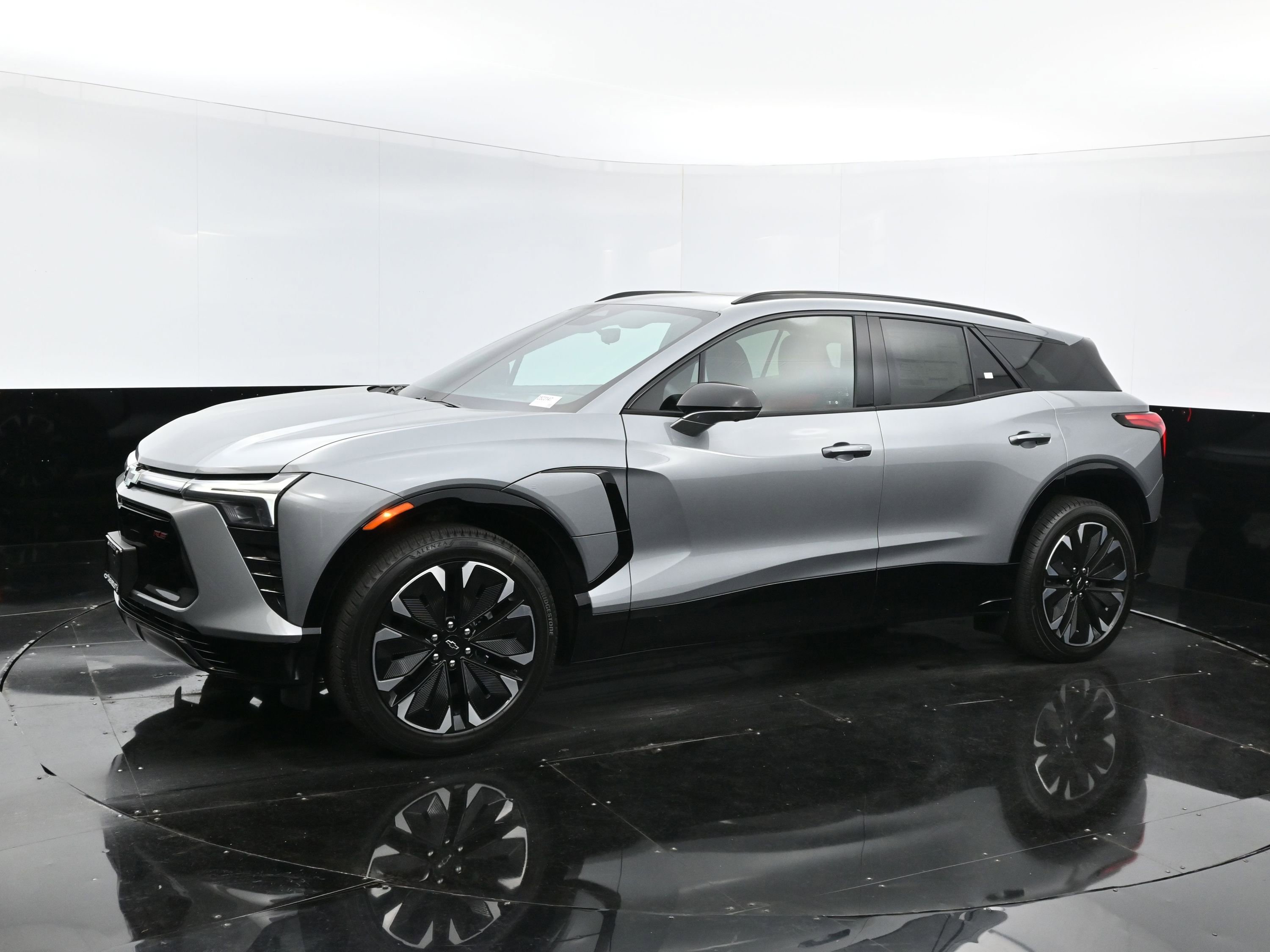 2025 Chevrolet Blazer EV RS photo 3