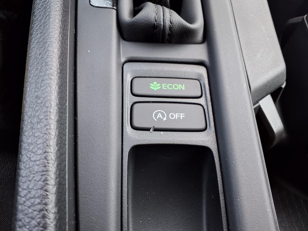 2025 Honda Accord LX photo 14