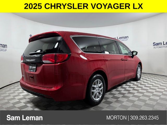 2025 Chrysler Voyager LX photo 7