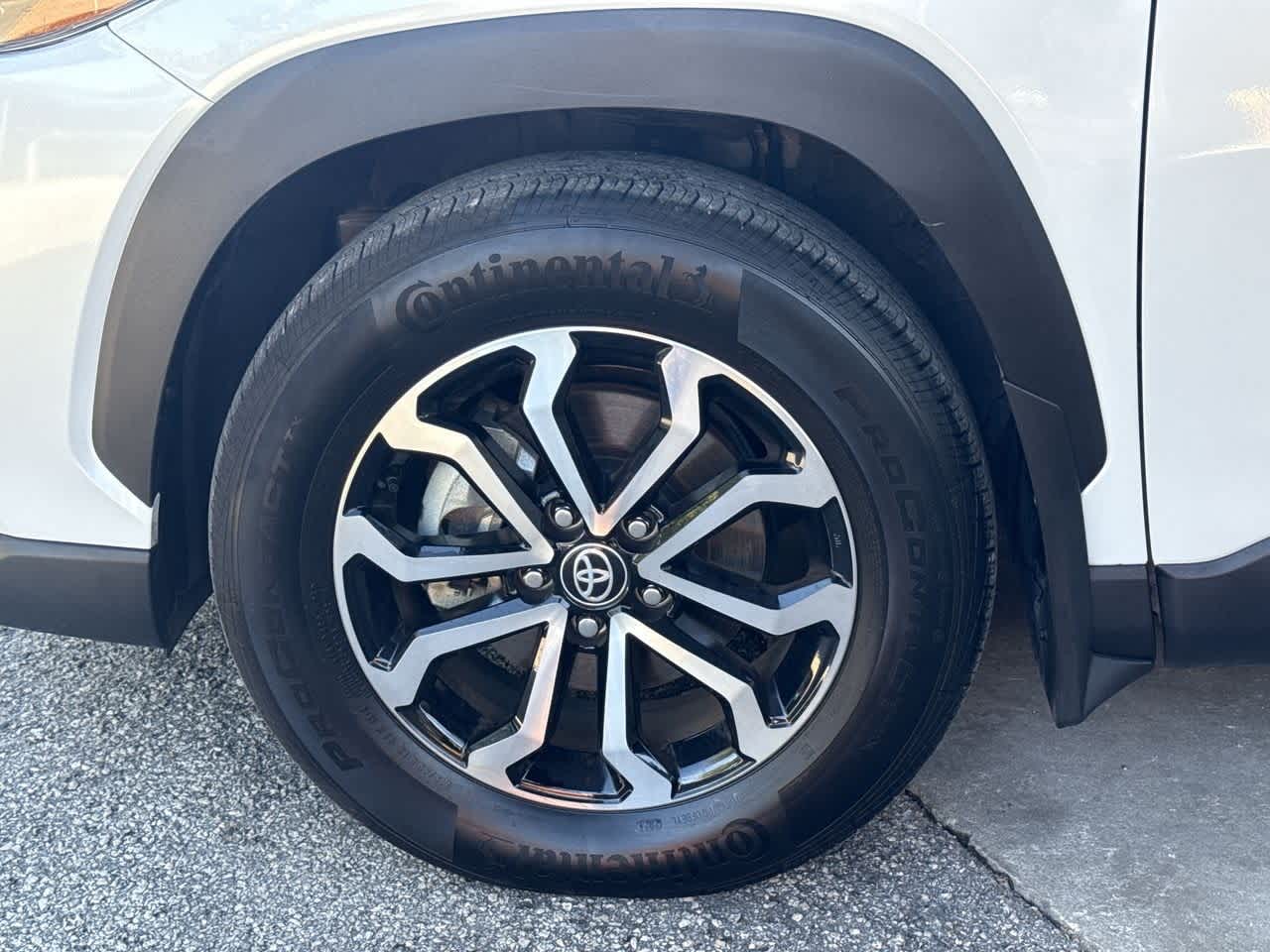 2024 Toyota Corolla Hybrid SE photo 10