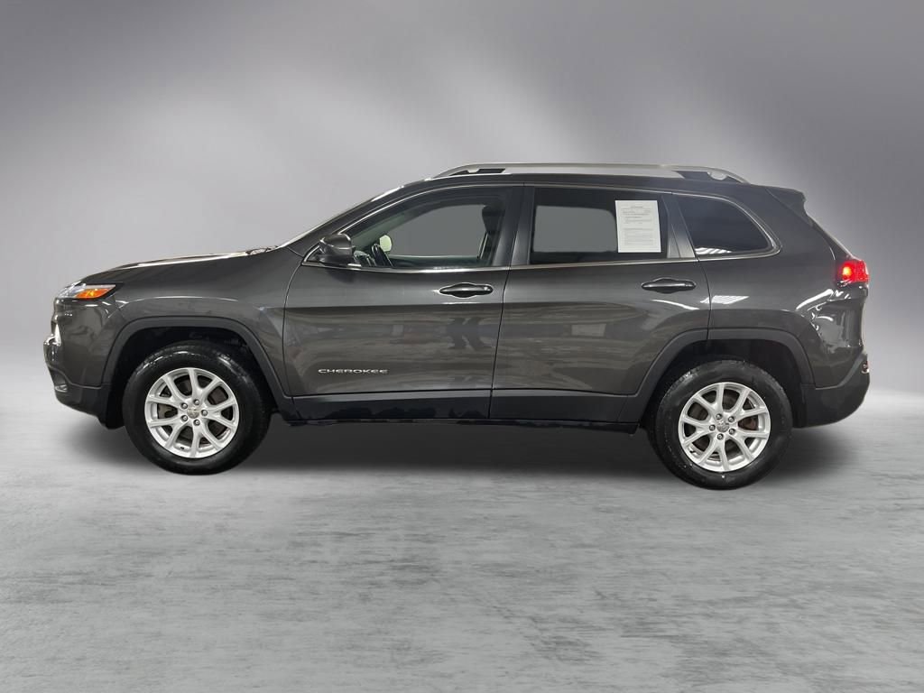 2015 Jeep Cherokee Latitude photo 2
