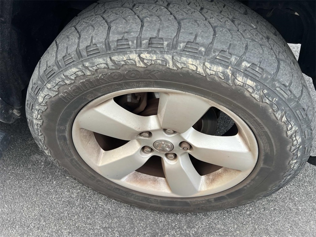 2016 Ram 1500 Express photo 2