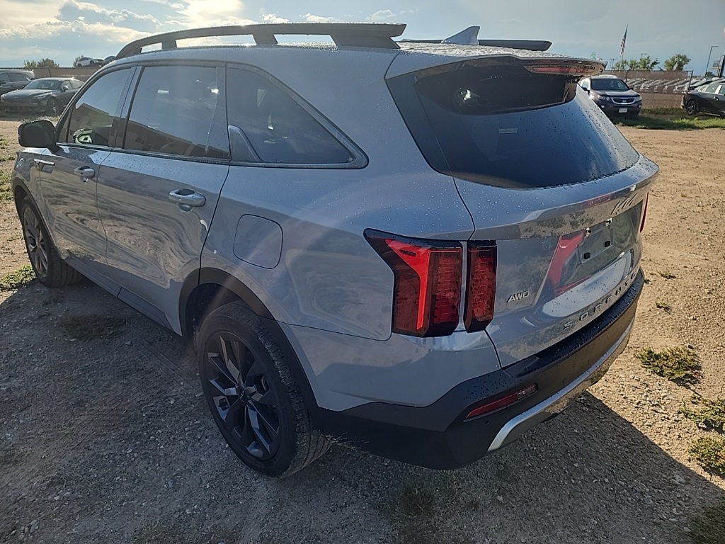 2022 Kia Sorento X-Line EX photo 3