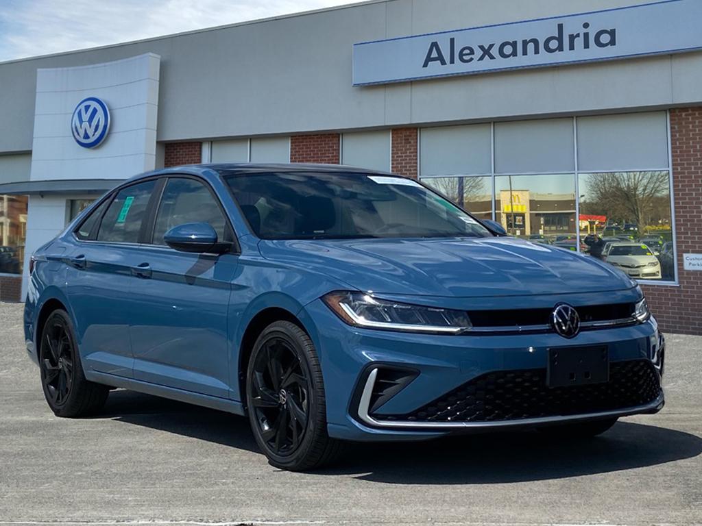 2025 Volkswagen Jetta SE's photo