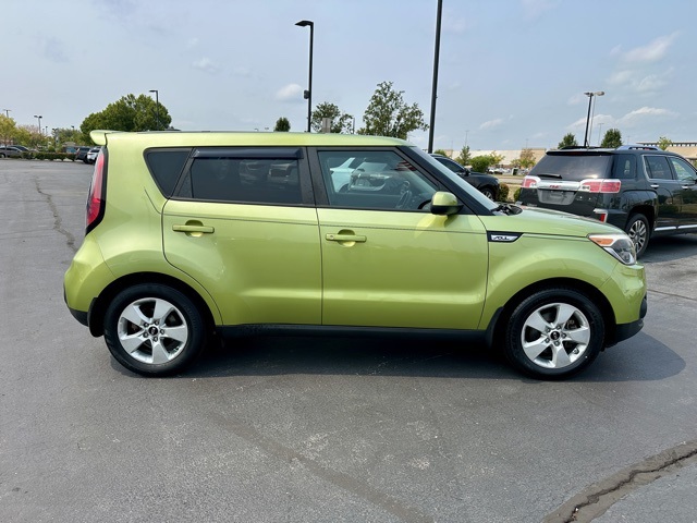 Used 2018 Kia Soul Base with VIN KNDJN2A22J7891709 for sale in Clarksville, IN
