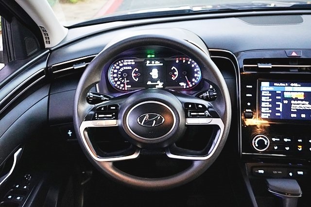 Used 2023 Blue Hyundai SEL image 19