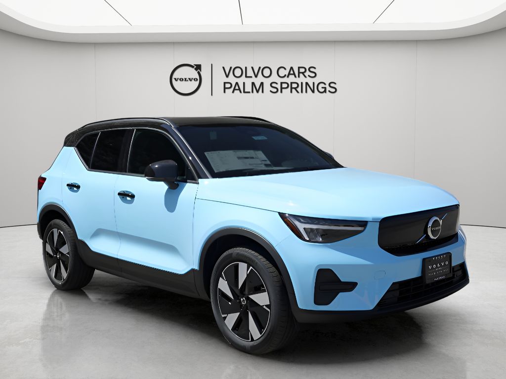 2025 Volvo EX40