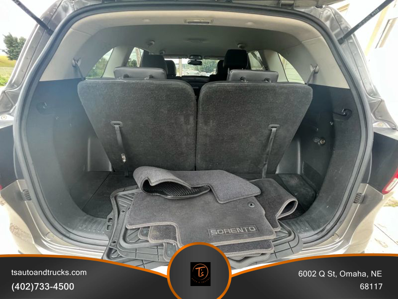 2017 Kia Sorento LX photo 20