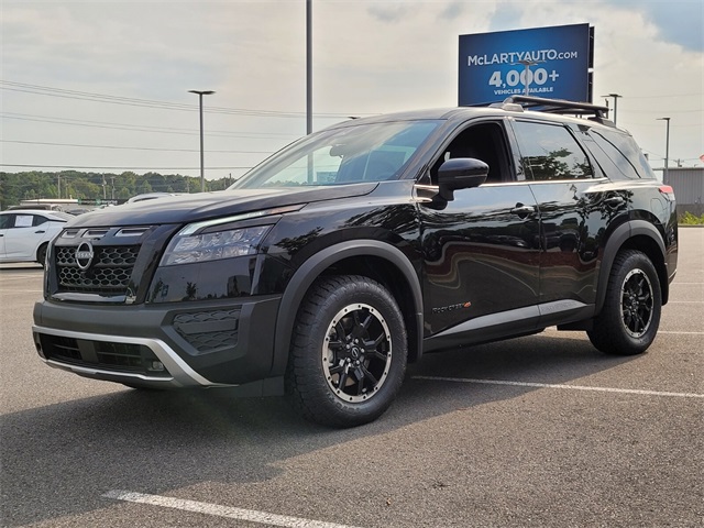 2025 Nissan Pathfinder Rock Creek photo 3