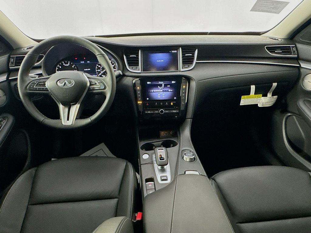 2025 Infiniti QX50 Luxe photo 23