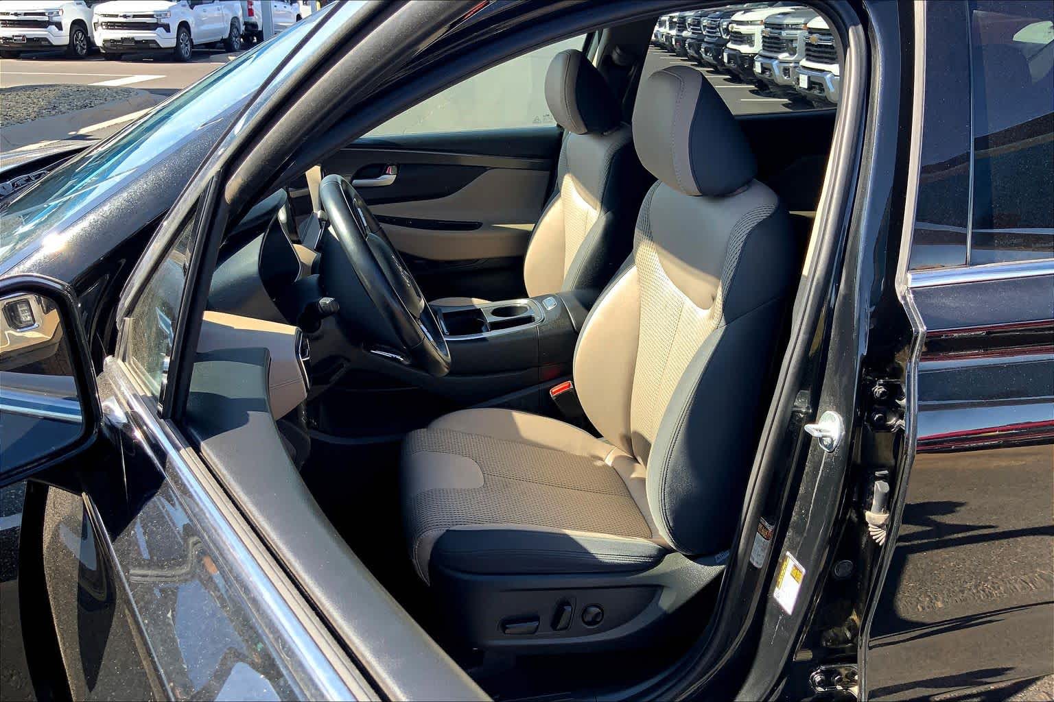 2023 Hyundai Santa Fe SEL photo 4