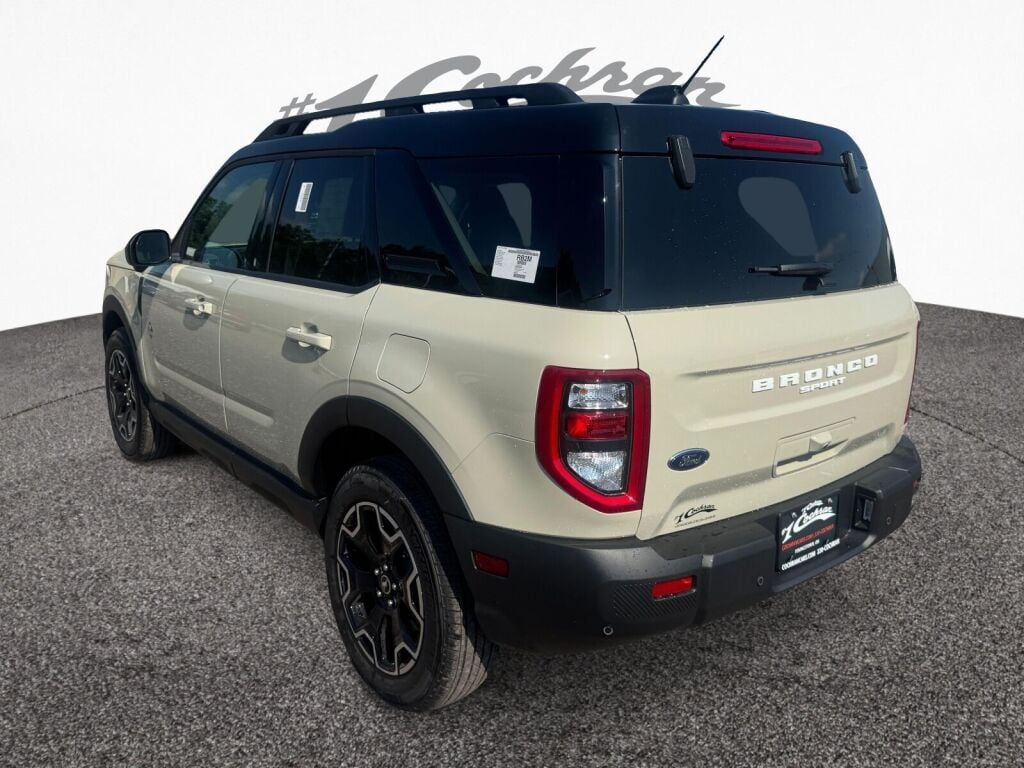 2025 Ford Bronco Sport Outer Banks photo 4