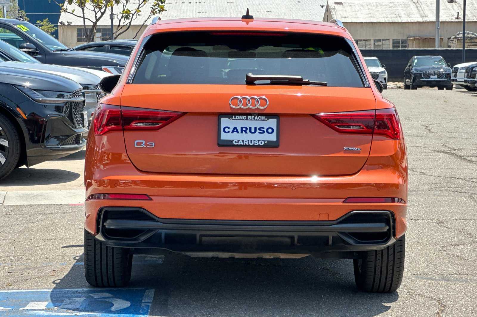 2022 Audi Q3 S line Premium Plus photo 4
