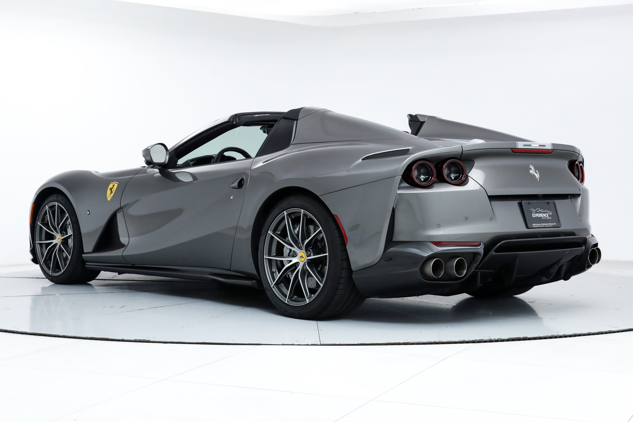 2022 Ferrari 812 GTS photo 8
