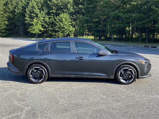 2025 Kia K4 EX photo 2