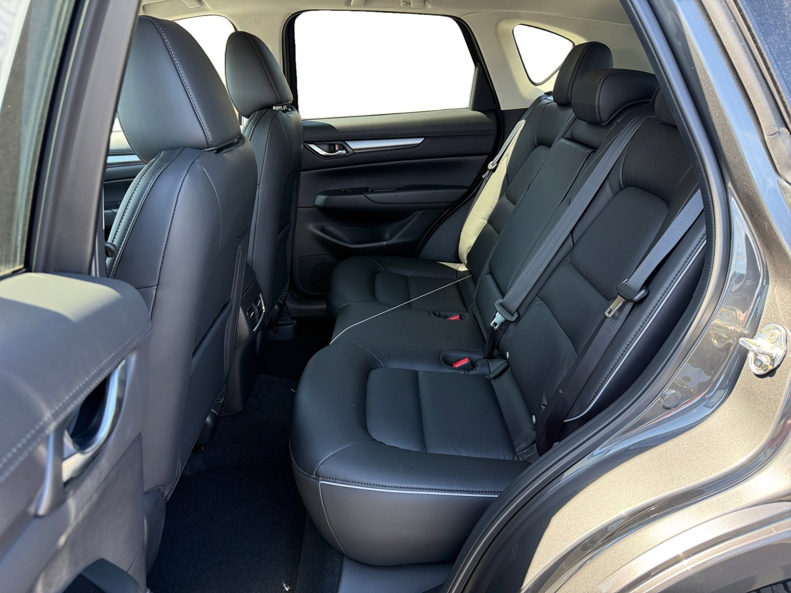 2025 Mazda CX-5 2.5 Select photo 16