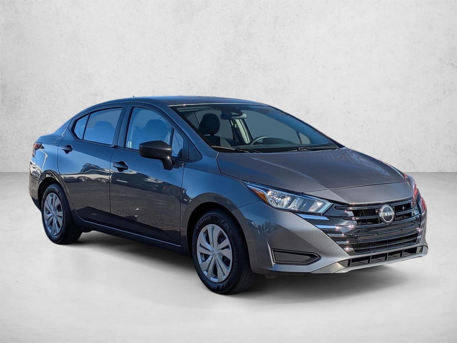 2024 Nissan Versa S photo 3