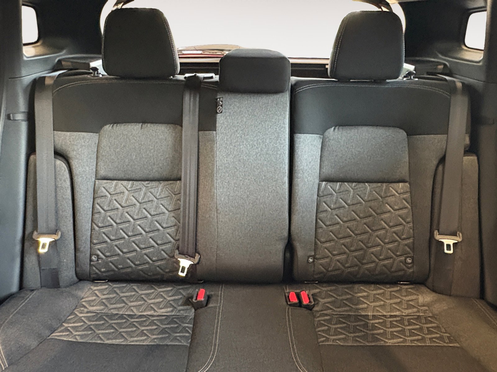 2026 Nissan Kicks SV photo 19