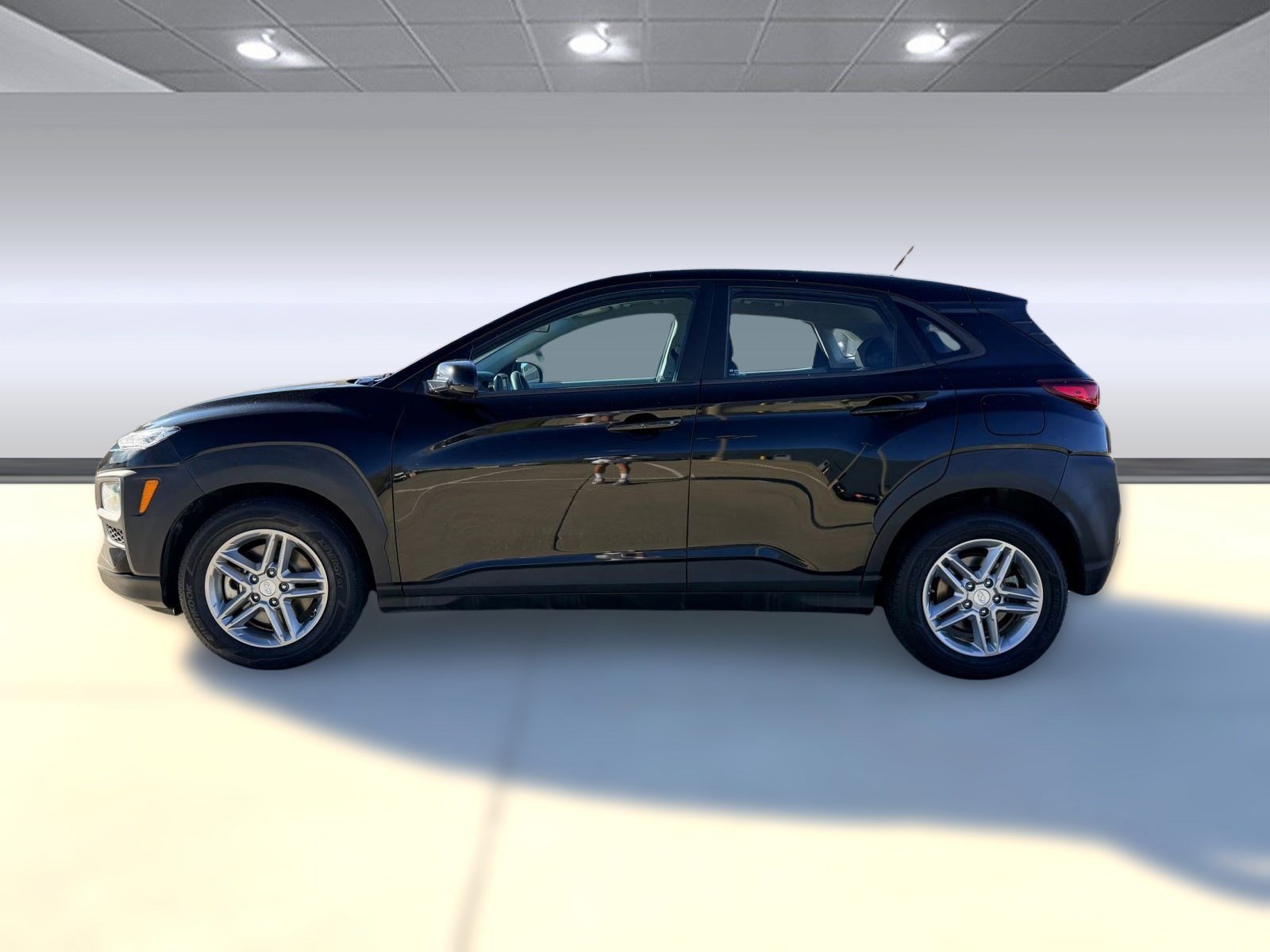 2020 Hyundai Kona SE photo 2