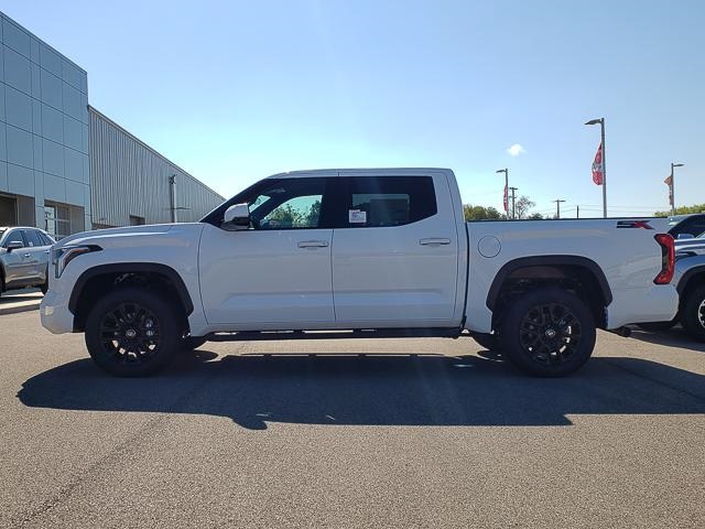 2026 Toyota Tundra SR5 CrewMax photo 6