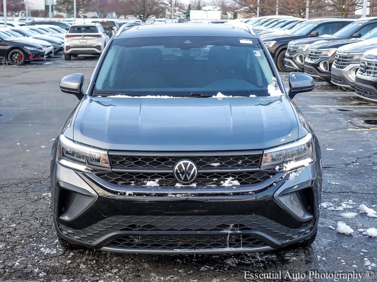 2022 VOLKSWAGEN TAOS - Image 1