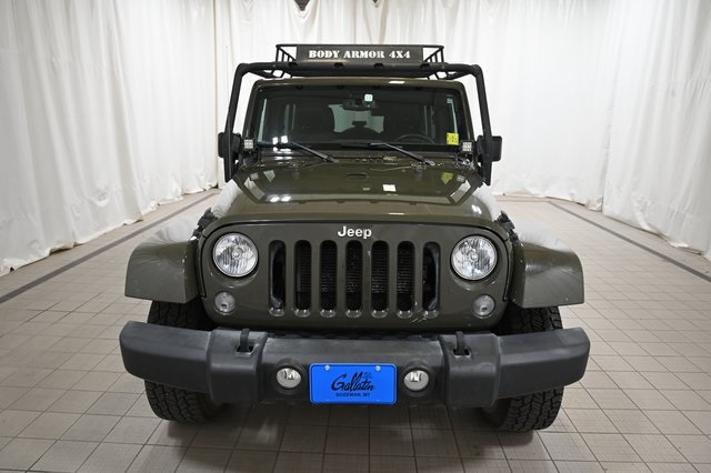 2015 Jeep Wrangler Unlimited Rubicon photo 13