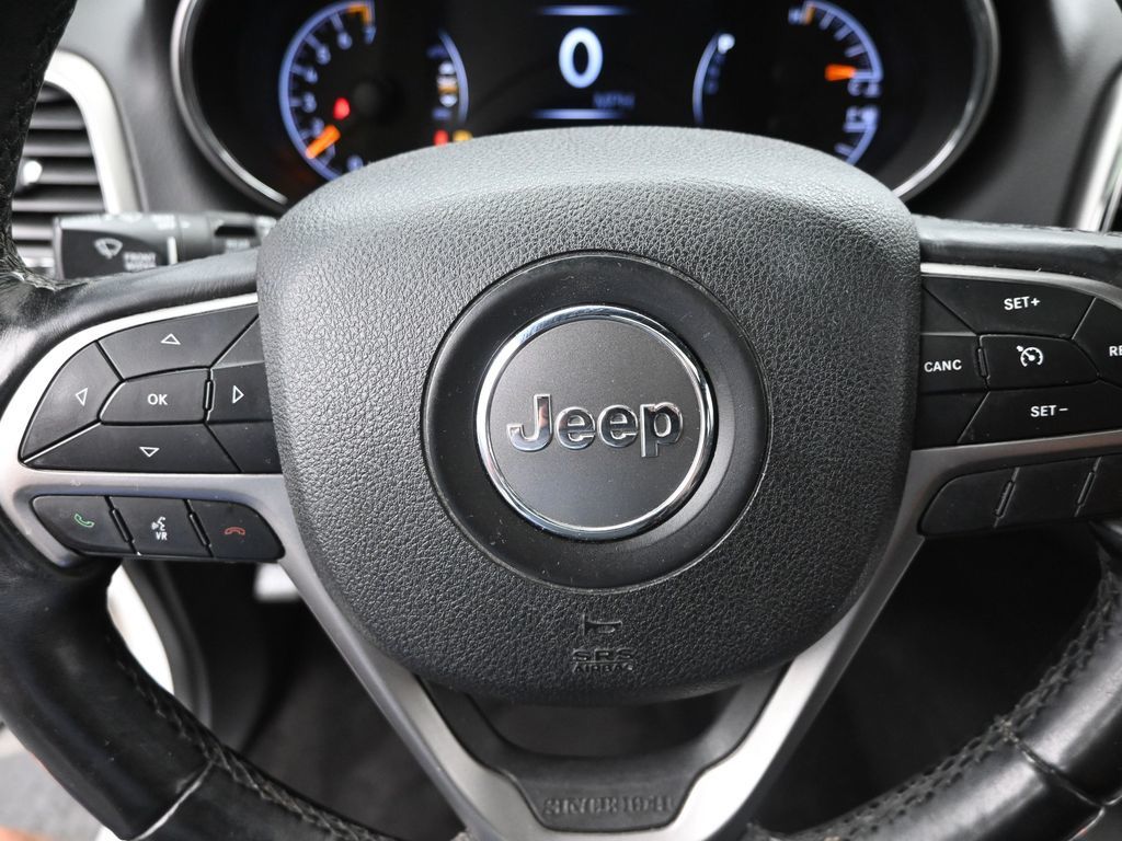 2018 Jeep Grand Cherokee Altitude photo 11