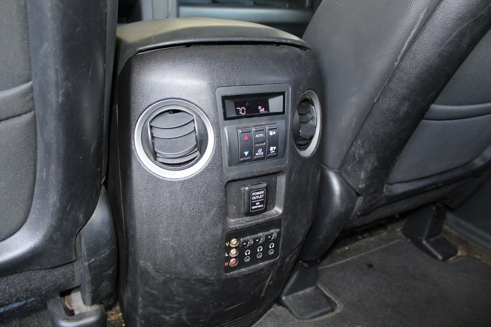 2015 Honda Pilot Touring photo 15