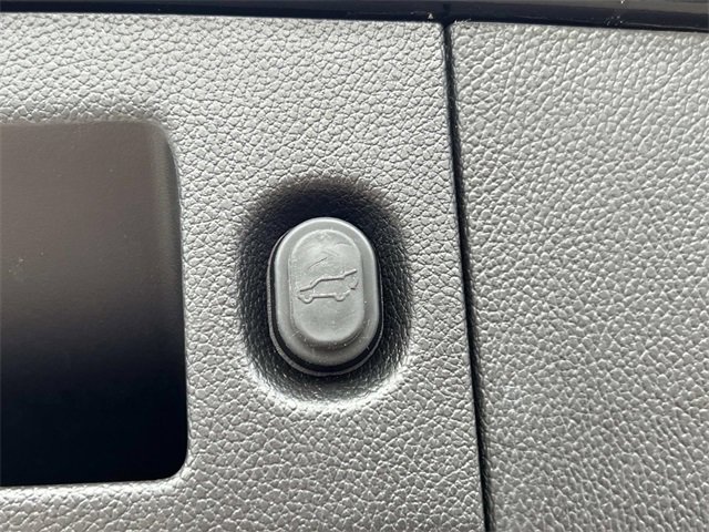2016 Cadillac Escalade ESV Platinum photo 11