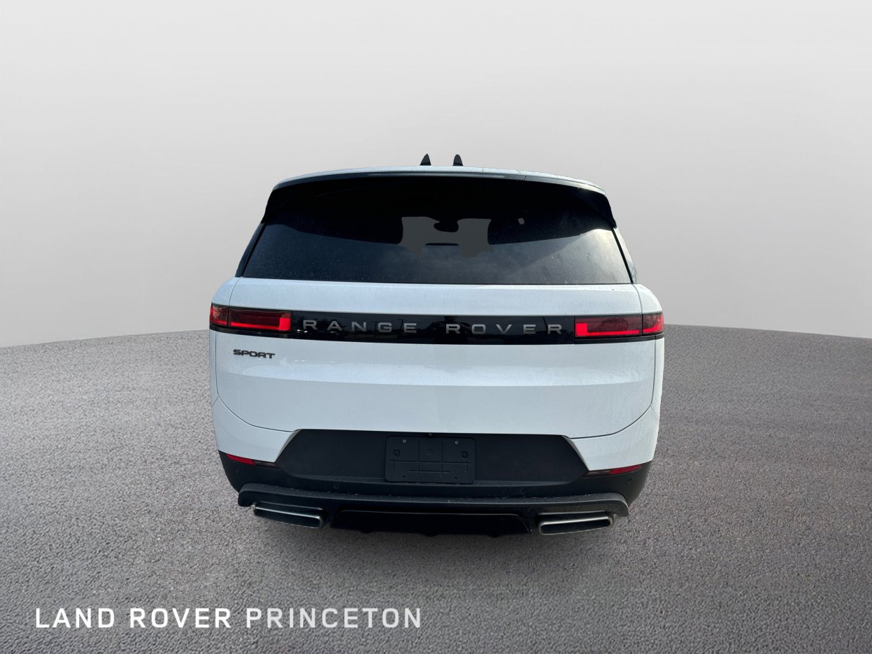 2025 Land Rover Range Rover Sport P360 S photo 6