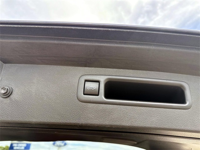 2020 Toyota Highlander Limited photo 8