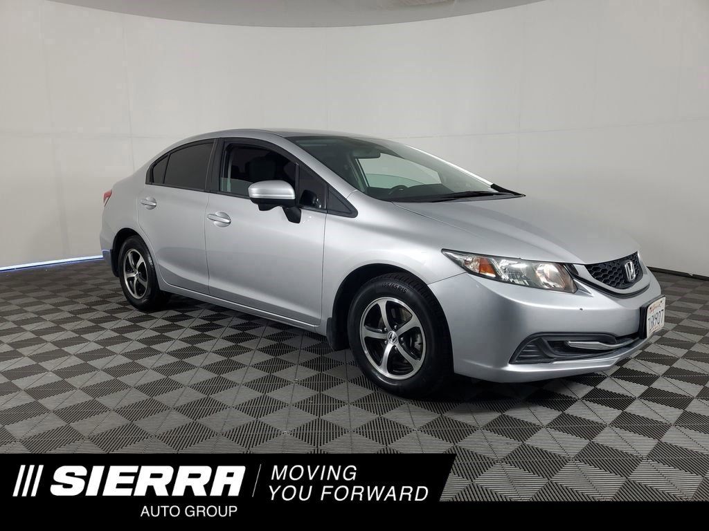 Used 2015 Silver Honda SE image 1
