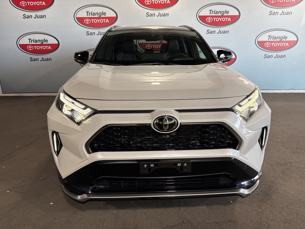 2025 Toyota RAV4 Hybrid XSE photo 2